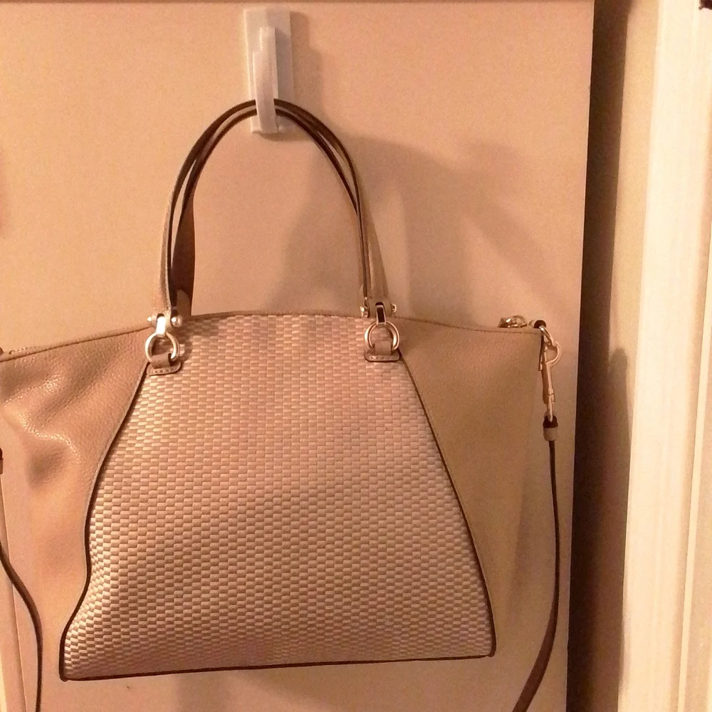 NEW Coach Prairie       Tan/Cream Satchel and Crossbody - Picture 11 of 15